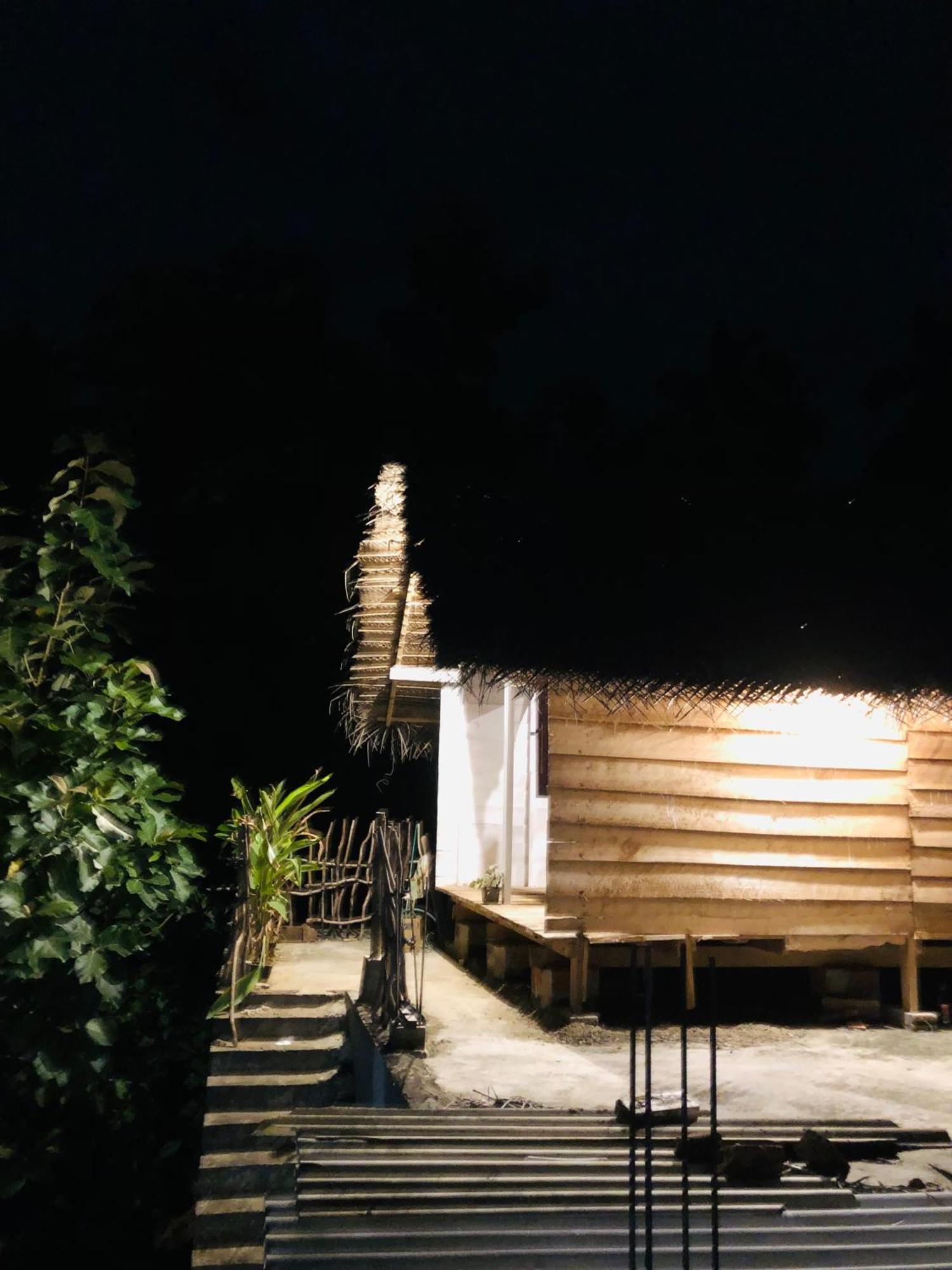 Linu Homestay Dikwella Exterior foto